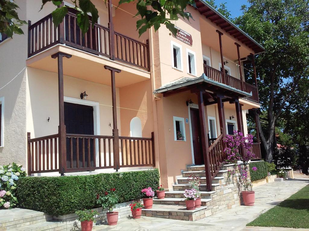 Alkmini Hotel Agios Dimitrios  Exterior photo