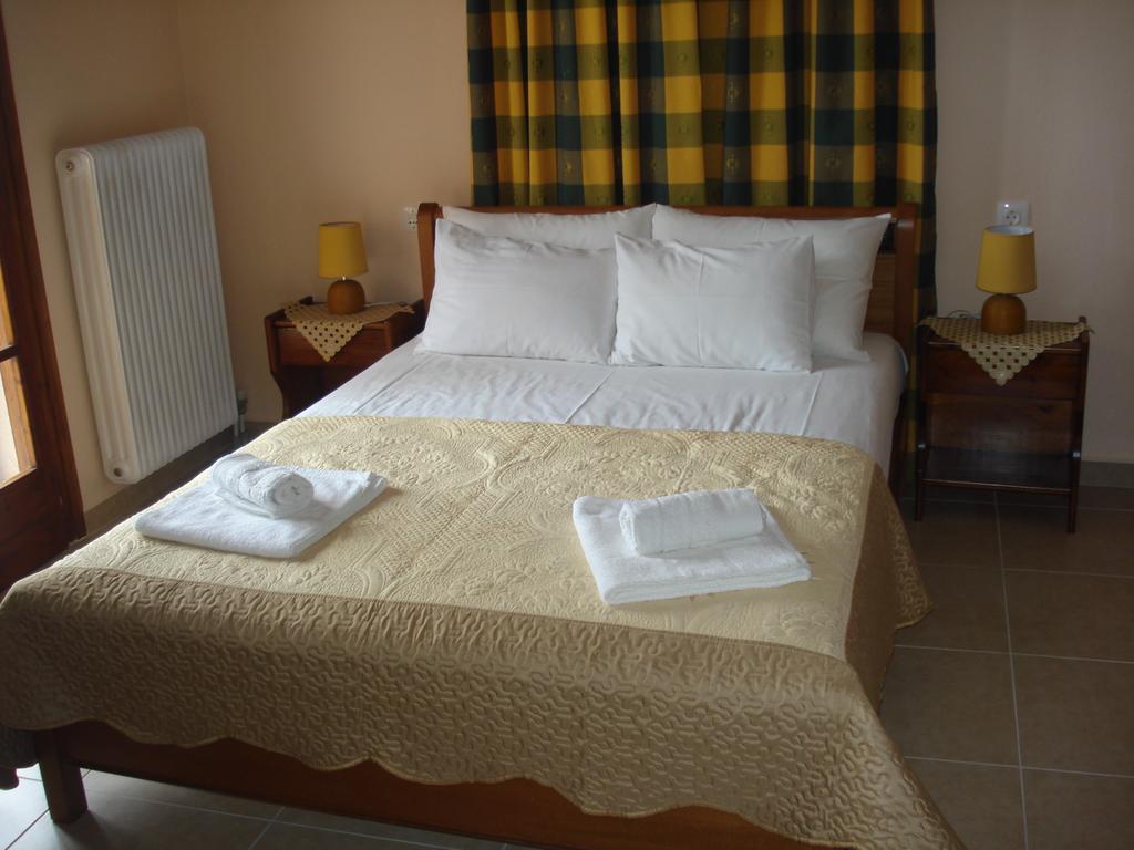 Alkmini Hotel Agios Dimitrios  Exterior photo